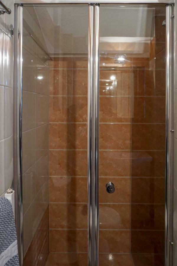 Casa Elegante Lägenhet Kavala Exteriör bild